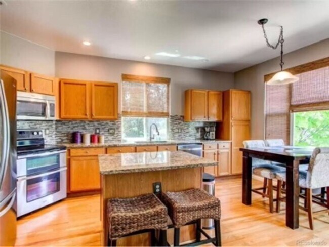 Foto del edificio - Parker Home On A Cul-De-Sac For Rent