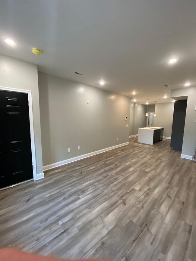 unit 1 - 725 N 17th St