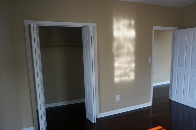 Foto del edificio - 3405 Colley Ave
