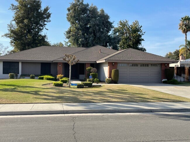 Foto del edificio - 2101 Deerfield St