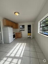Building Photo - 1660 SW 24th Ave