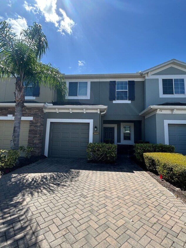 Primary Photo - Townhouse in Gated Community of Riverview ...