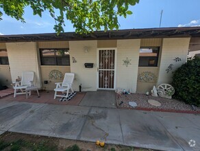 Building Photo - 6721 E McDowell Rd