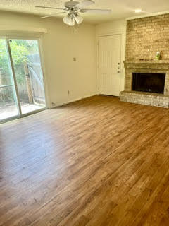 Foto del edificio - 2305 Rising Sun Cove