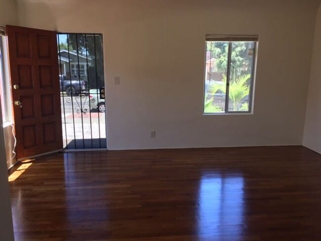 Building Photo - 4857-59 35th St