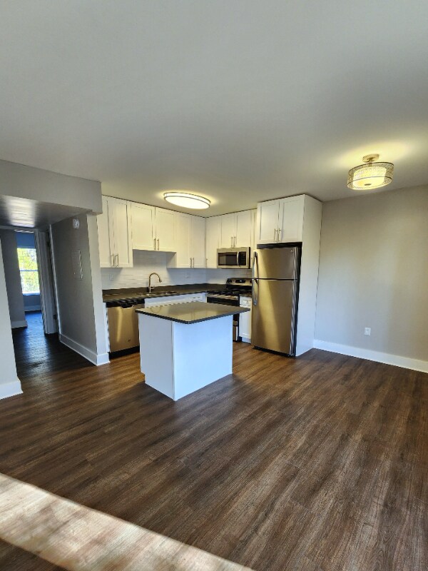 Primary Photo - 4350 W Kennedy Blvd