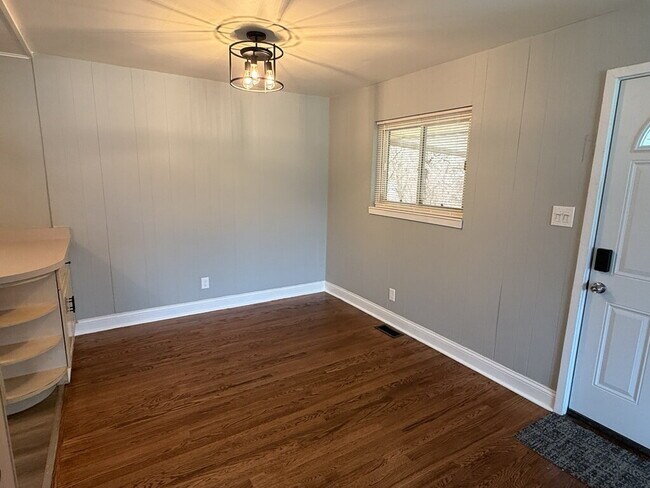 Foto del edificio - 8862 Zodiac Dr