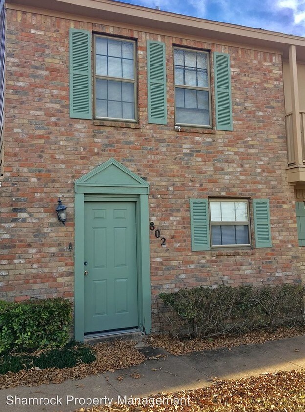 Foto principal - 802 N 62nd St