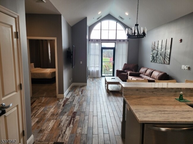 Building Photo - 200 NJ-94