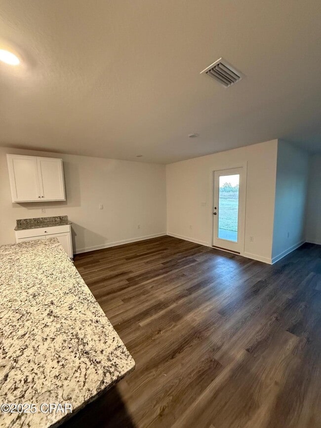 Building Photo - 135 Dockside Rd