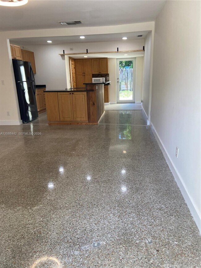 Foto del edificio - 6140 SW 37th Ct
