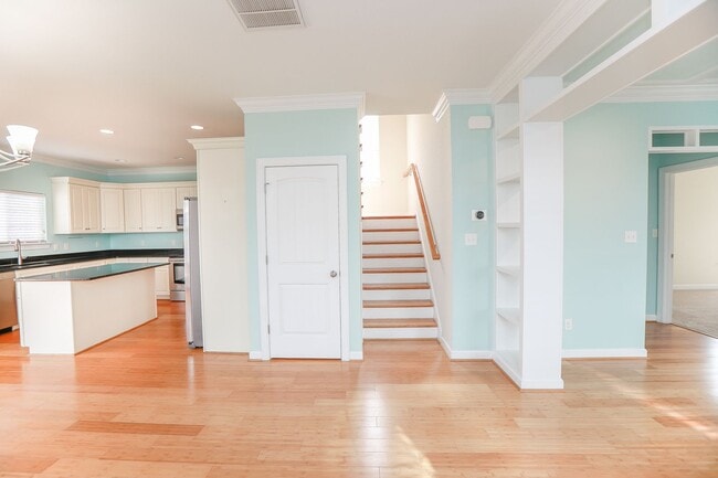 Photo - Beautiful Move-In Ready craftsman style home in Norfolk!