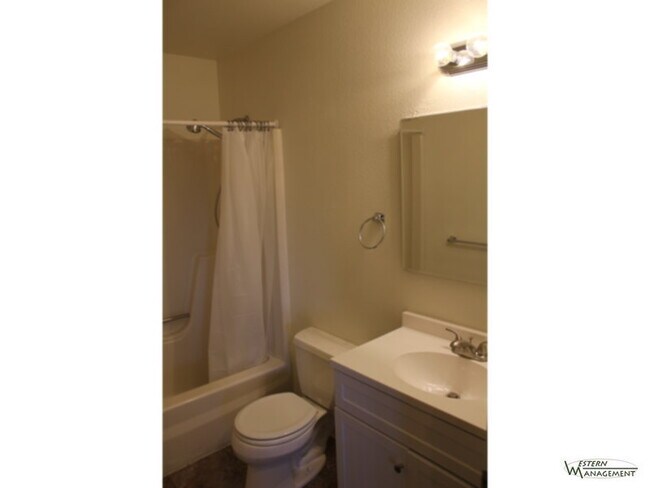 Foto del edificio - Pet Friendly Unit