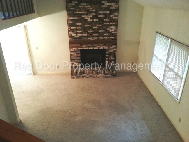 Building Photo - 9032 Cinnebar Dr