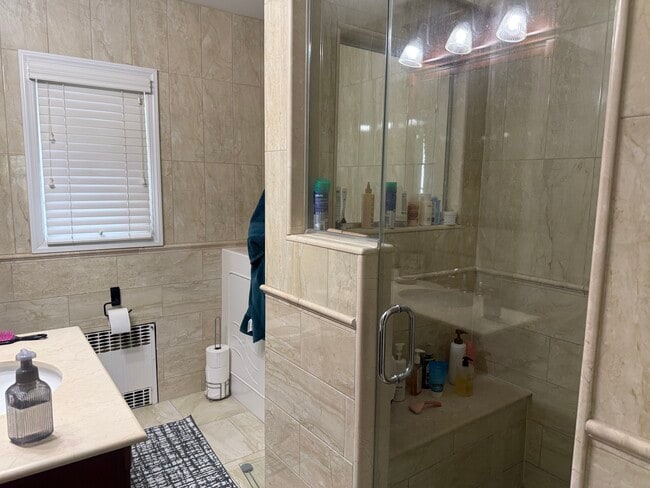 Bathroom - 242 George St