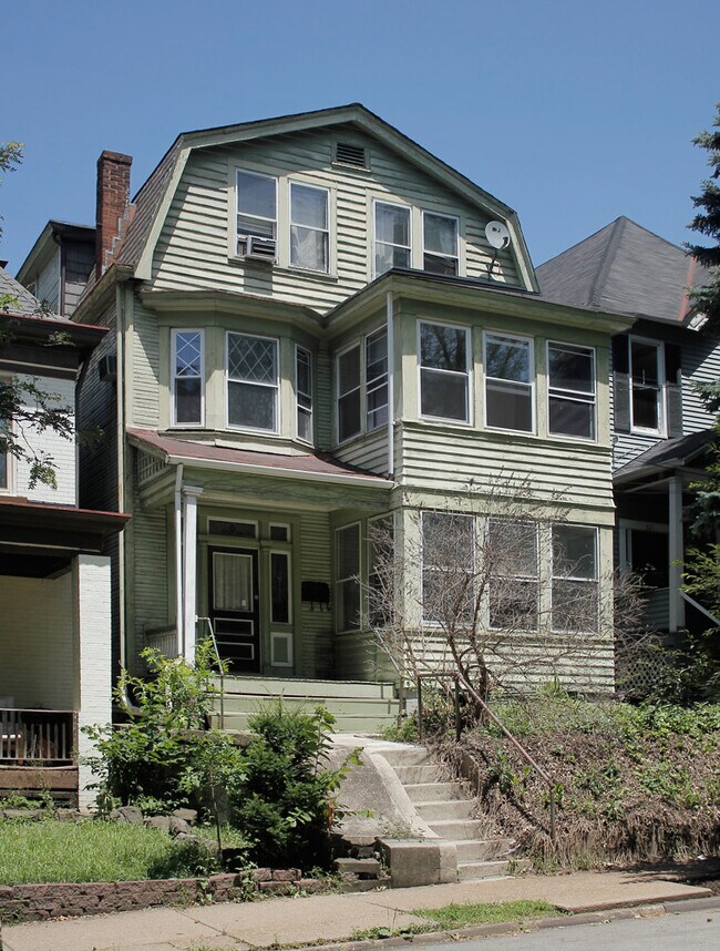 Foto del edificio - 419 Kelly Ave