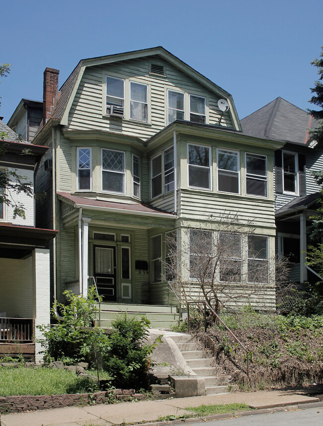 Building Photo - 419 Kelly Ave