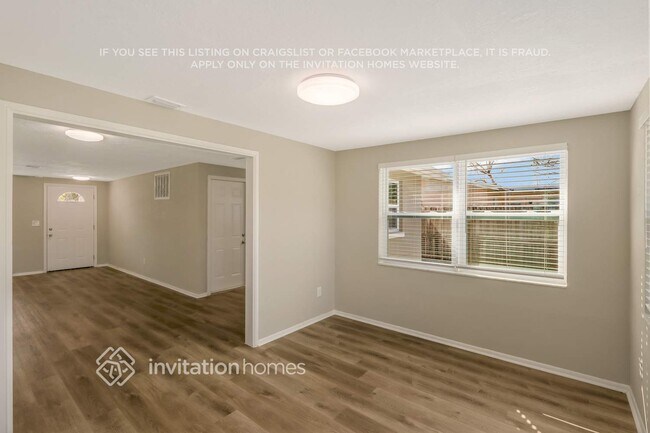 Foto del edificio - 7321 Buchanan Dr