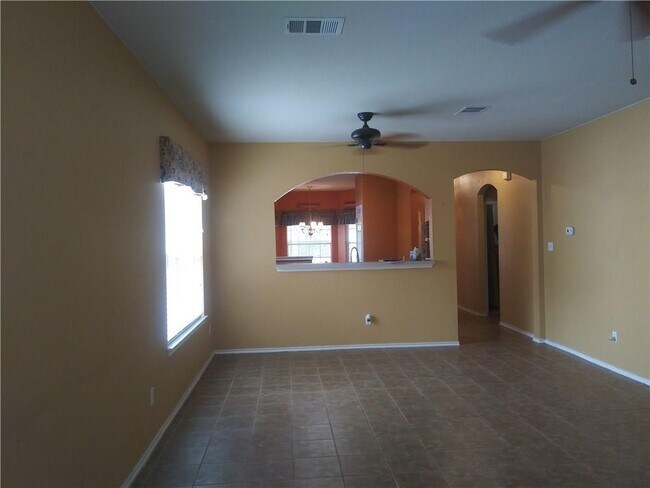 Foto del edificio - 9308 Brandts Wood St