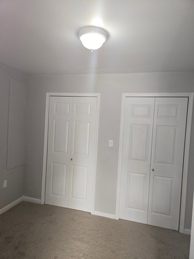 Building Photo - 7022 Surrey Dr