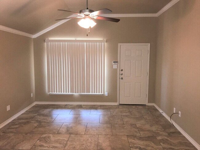 Foto del edificio - 2 Bedroom / 2 Bath Duplex off Clear Creek – Killeen, TX