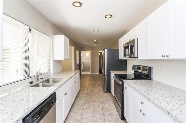 Building Photo - 9426 Rolling Rock Ln