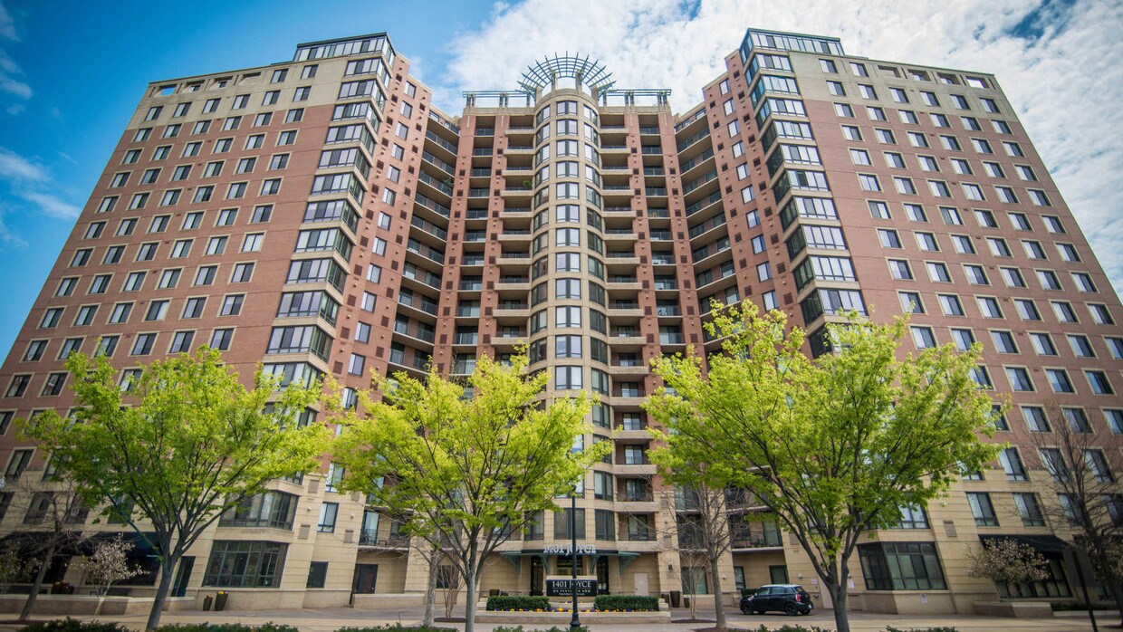 1401 Joyce en Pentagon Row Apartments - 1401 Joyce on Pentagon Row