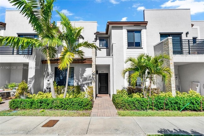 Foto del edificio - 859 NE 211th St