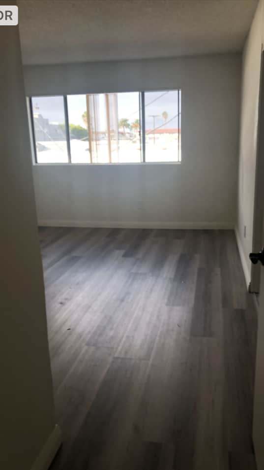 Building Photo - 1615 S Pacific Ave