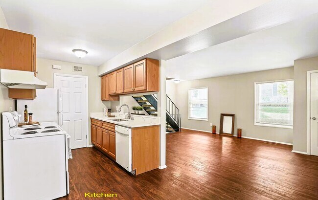 Building Photo - 231 Hammershire Rd