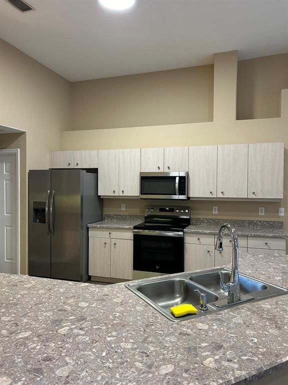 Foto del edificio - 129 Brittany Ln