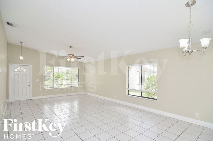 Foto principal - 5315 NW 93 Ave