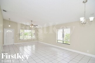 Building Photo - 5315 NW 93 Ave