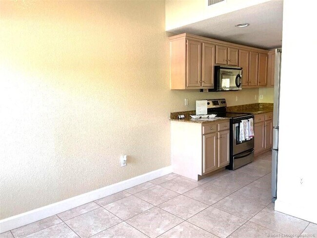 Foto del edificio - 4210 Gator Trace Ave