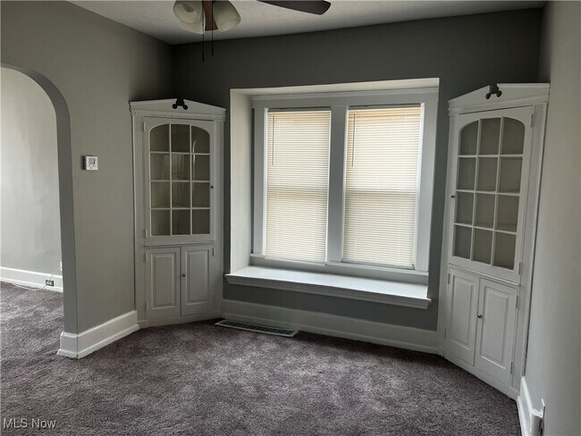 Building Photo - 1415 Olivewood Ave