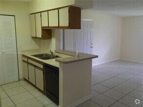 Building Photo - 1237 SW 46th Ave