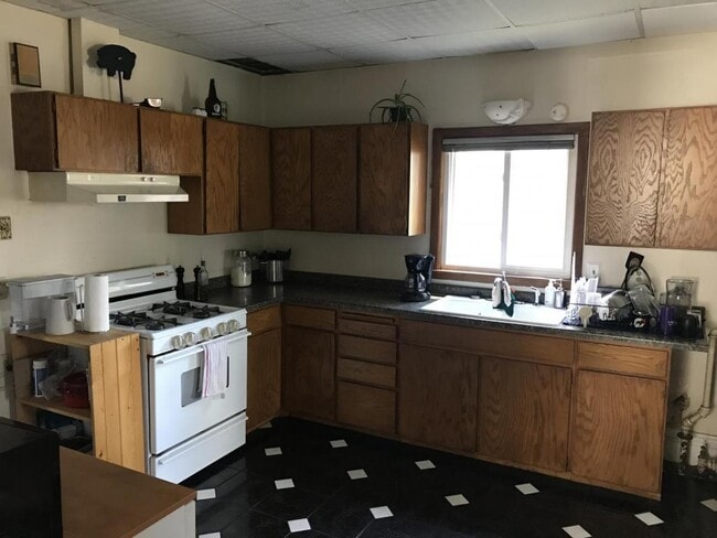 Foto del edificio - 1316 Marshall Avenue