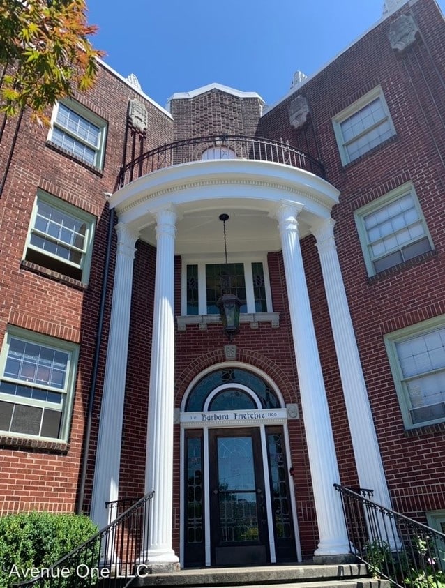 Primary Photo - 1 br, 1 bath House - 1100 17th Ave. #201