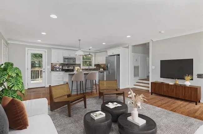 Foto del edificio - 414 Figuers Dr