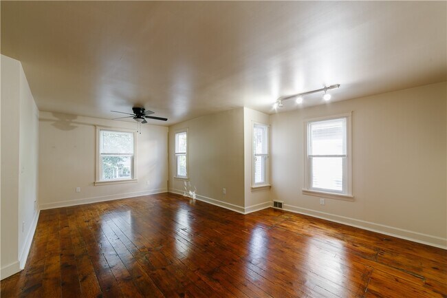 Foto del edificio - 42 Shepard St