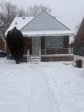 Building Photo - 15466 Kentfield St