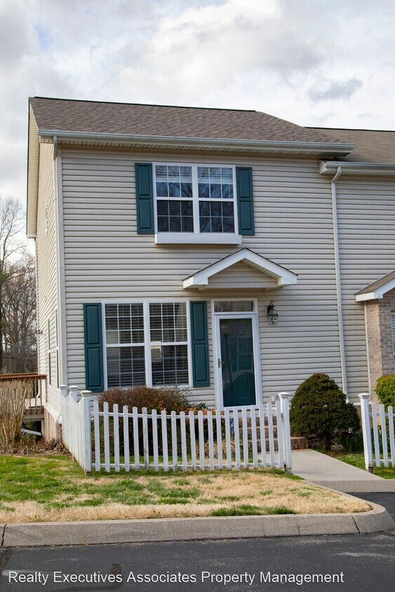 3 br, 2.5 bath House 10719 Prince Albert... House for Rent in