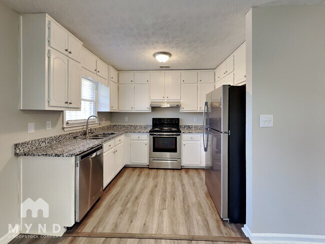 Foto del edificio - 105 Stephens Ave