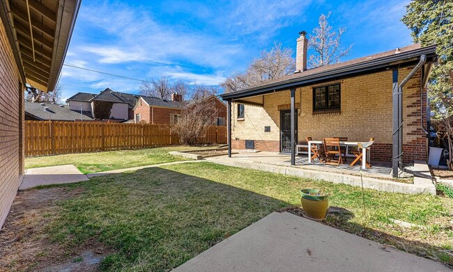 Foto del edificio - 1380 Hudson St