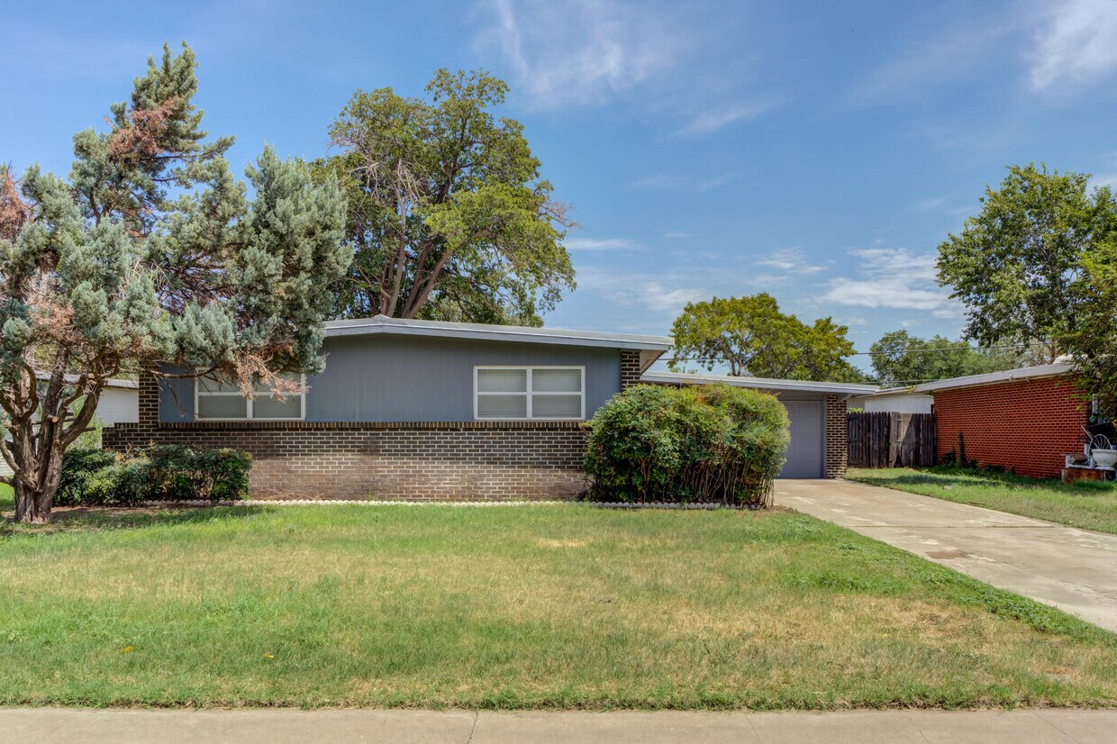 Foto principal - 2714 64th St