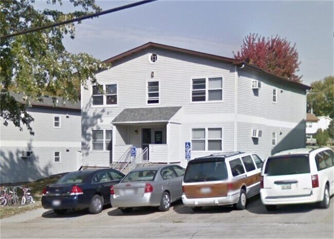 Building Photo - 416 E Main St