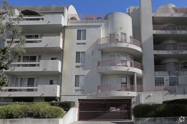 Building Photo - Burnside Apartments