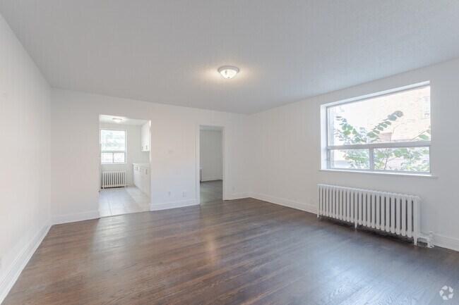 2 chambres, 1 salle de bain - 84 m² - Salon et salle à manger - 1524 Bathurst Street