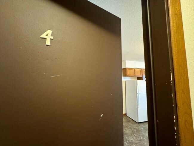 Foto del edificio - 2318 Meadow Ln