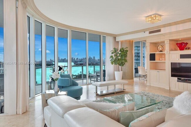 Foto del edificio - 100 South Pointe Dr